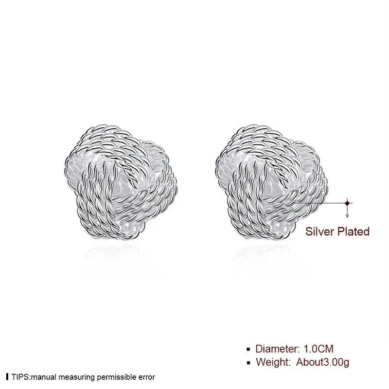 Stylish whirl design earrings with a modern twist