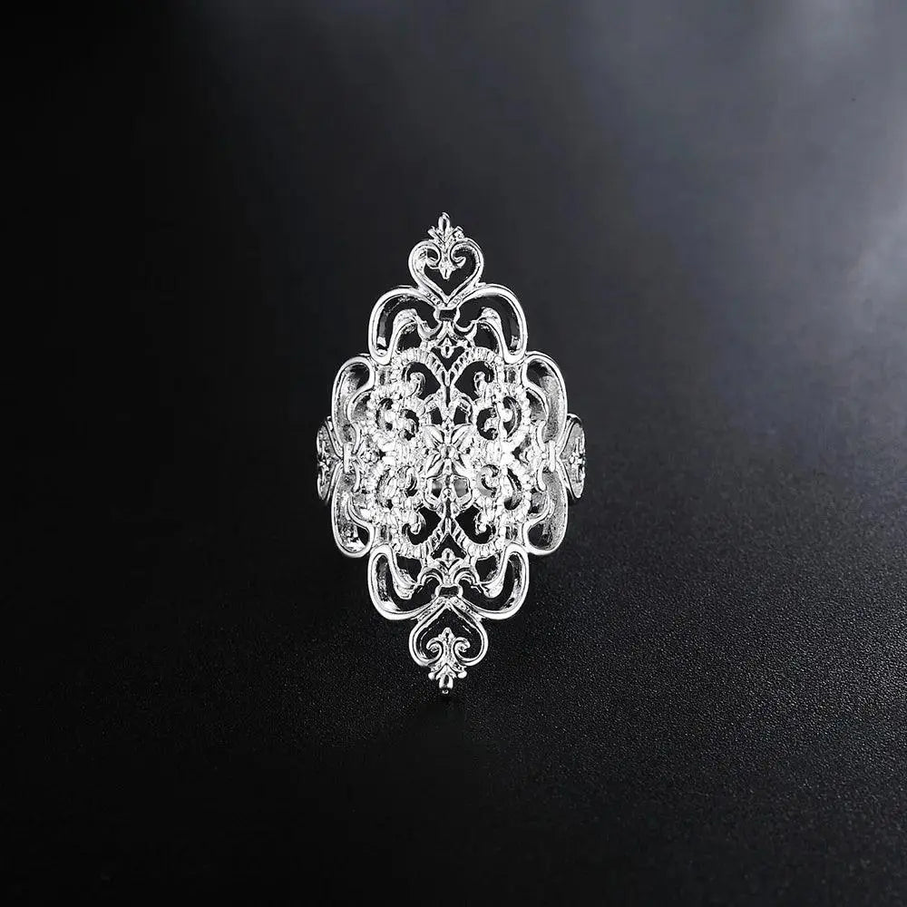 Silver whispers ring.