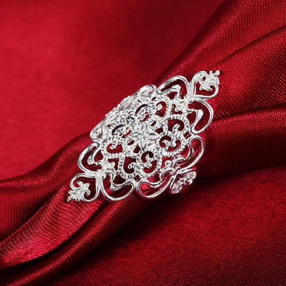Silver whispers ring.