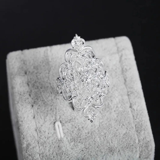 Silver whispers ring.